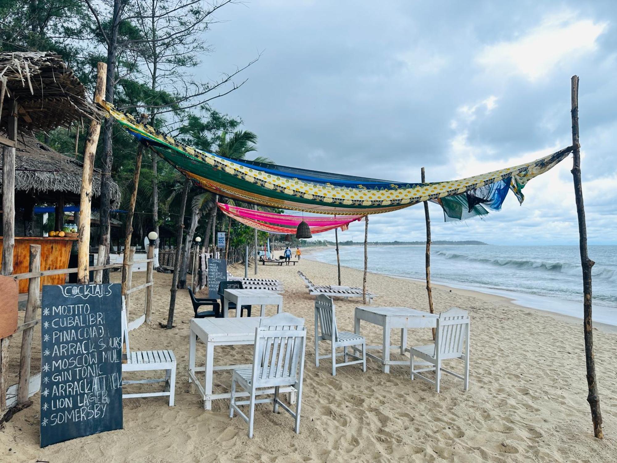 Beach Wave Hotel Arugam Bay Eksteriør billede