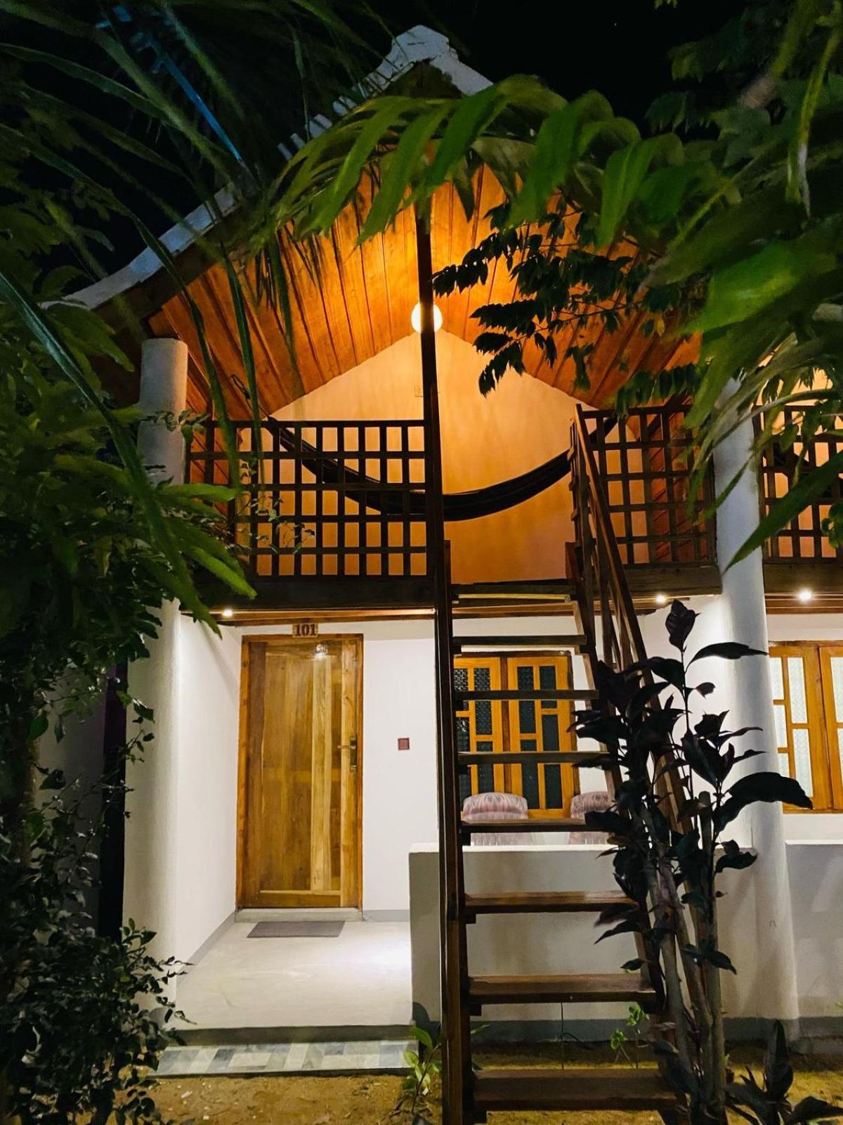 Beach Wave Hotel Arugam Bay Eksteriør billede