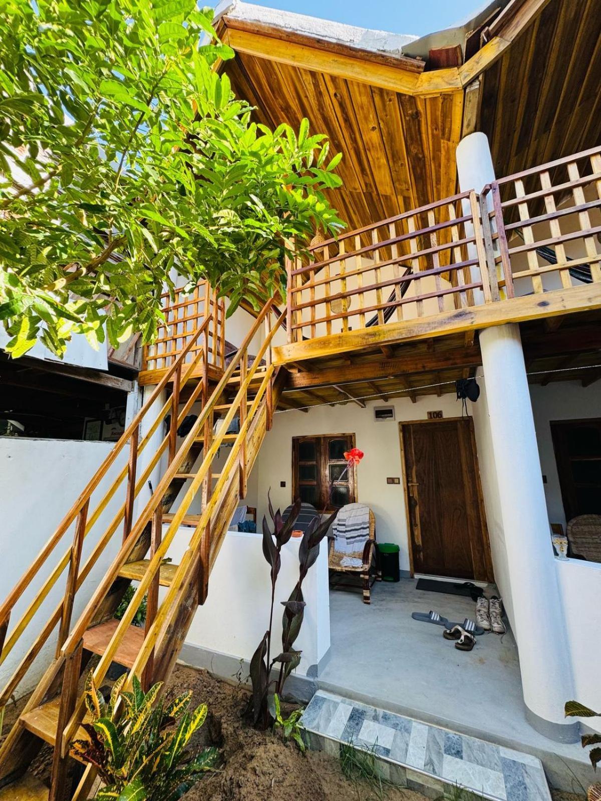 Beach Wave Hotel Arugam Bay Eksteriør billede